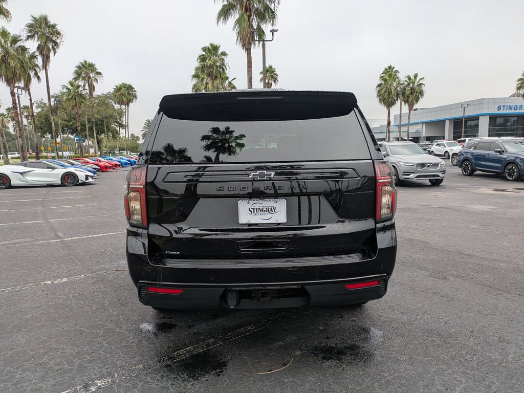 2023 Chevrolet Suburban Z71 photo 3
