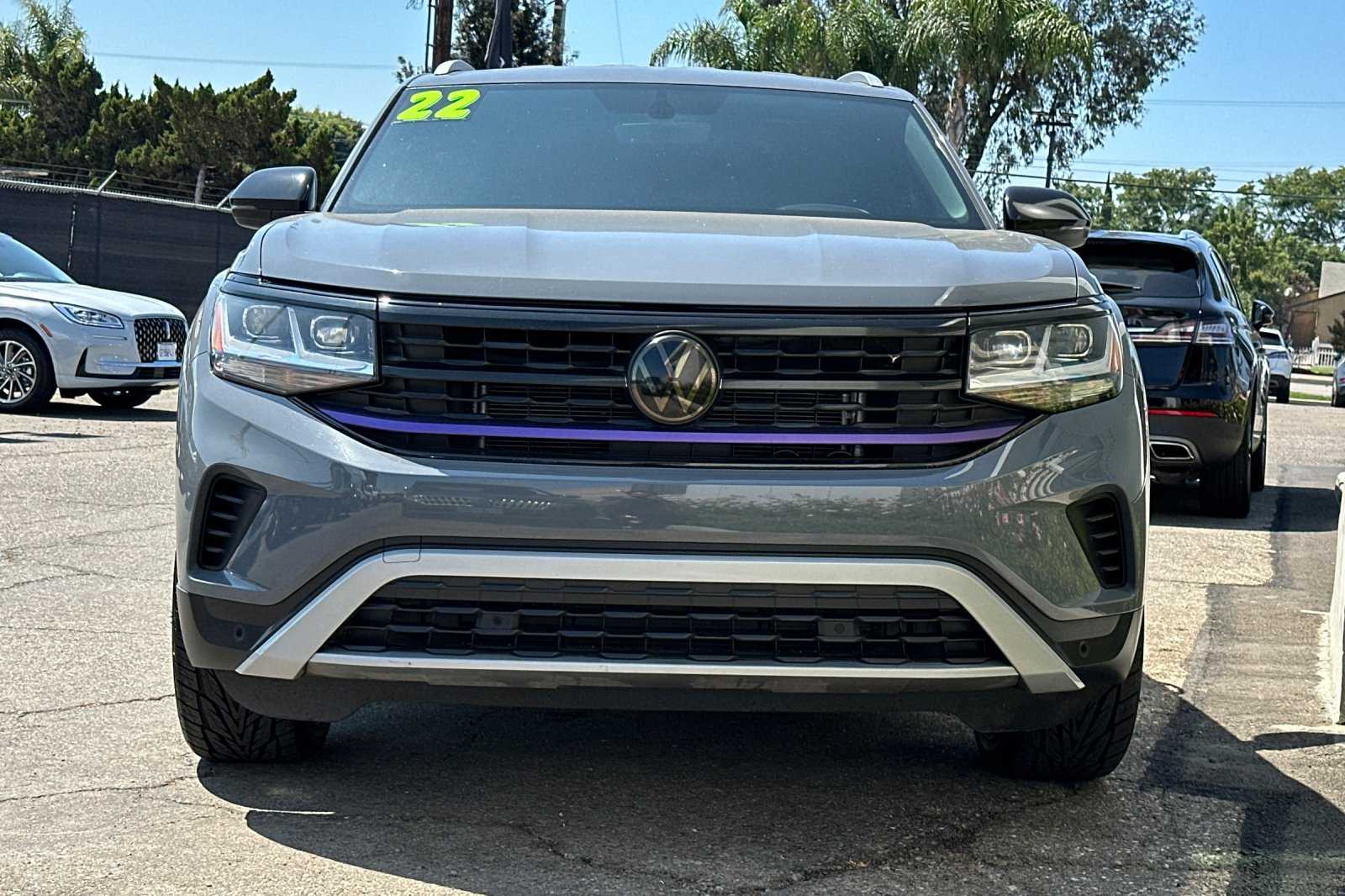 2022 Volkswagen Atlas Cross Sport V6 SE Technology photo 8