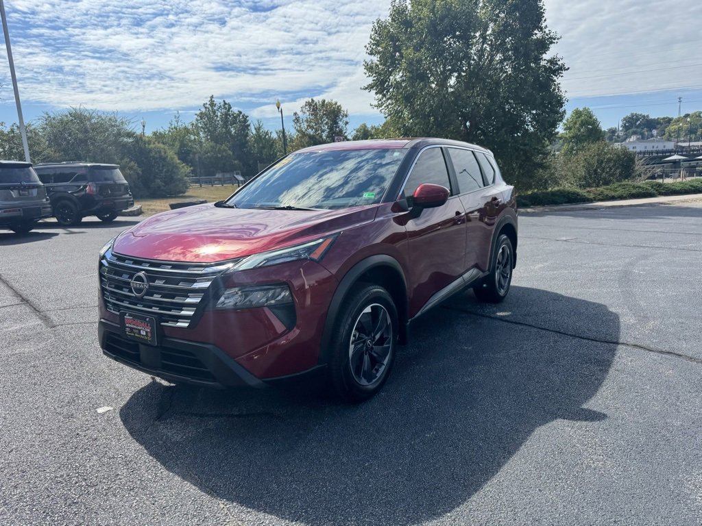 2025 Nissan Rogue SV photo 2