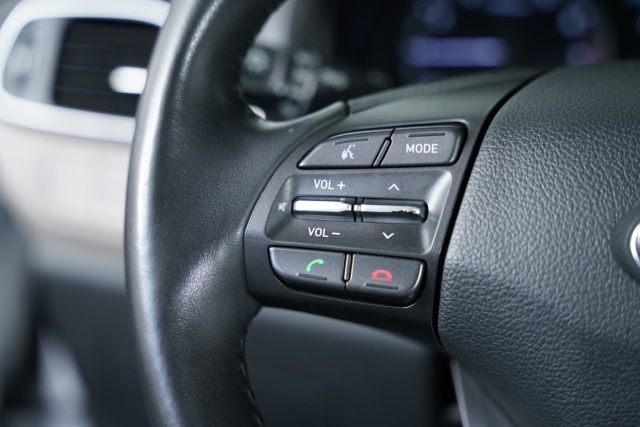 2018 Hyundai Elantra GT Base photo 4