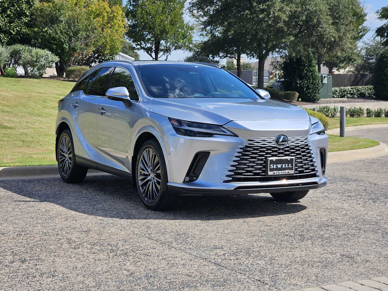 2023 Lexus RX 350 Luxury photo 2