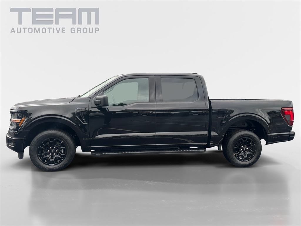 2025 Ford F-150 XLT photo 4