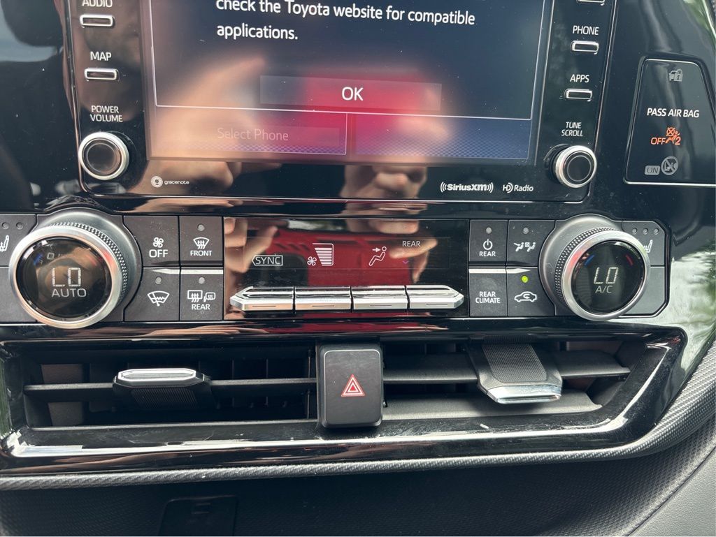 2021 Toyota Highlander XSE photo 28
