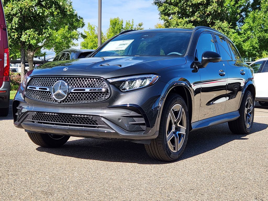 2026 Mercedes Benz GLC 300 4MATIC photo 4