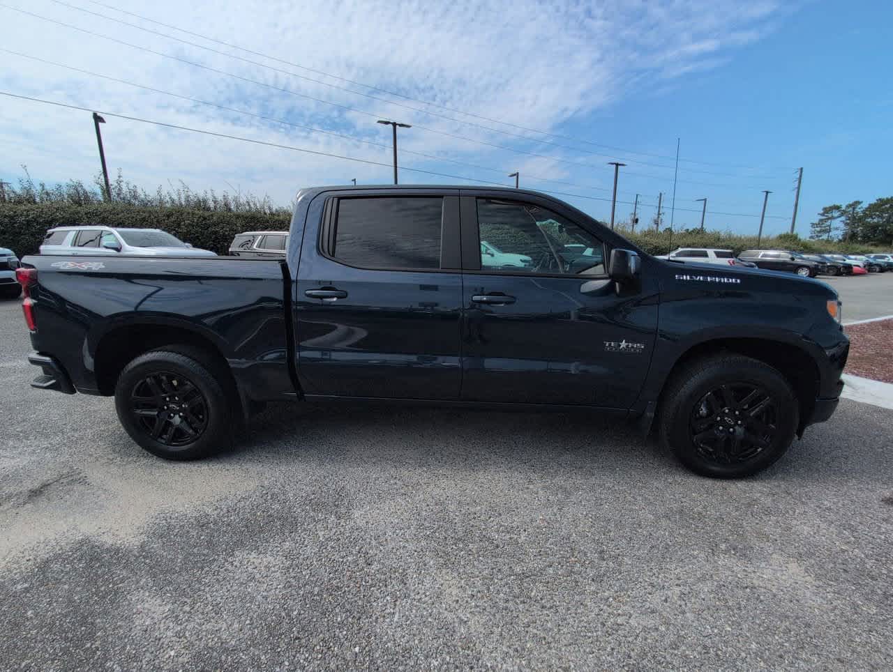 2022 Chevrolet Silverado 1500 RST photo 9