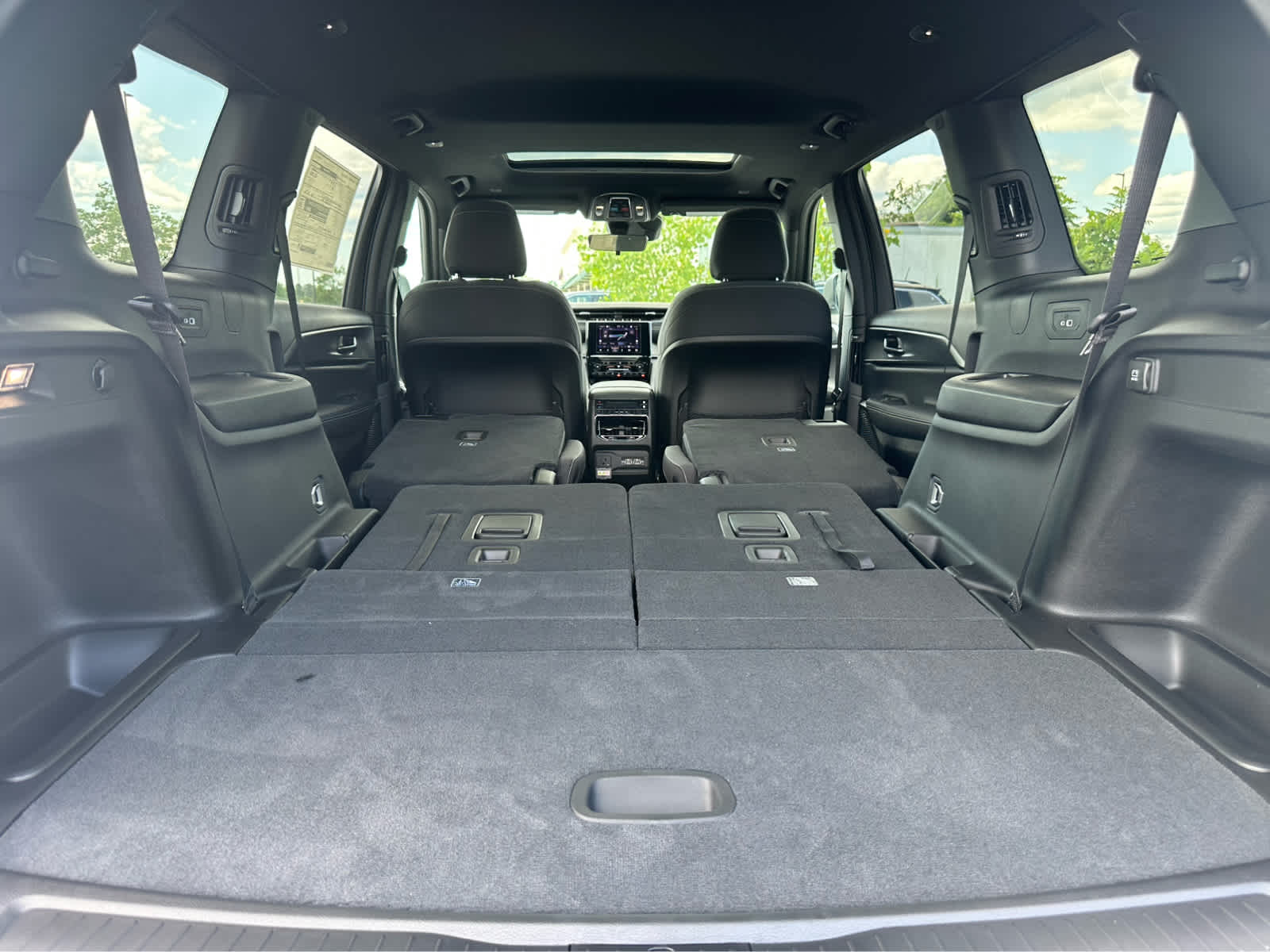 2025 Jeep Grand Cherokee Laredo X photo 13