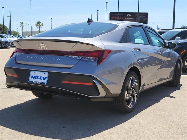 2025 Hyundai Elantra SEL Sport photo 4