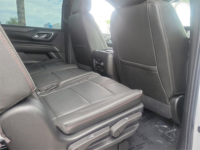 2021 Chevrolet Suburban RST photo 21