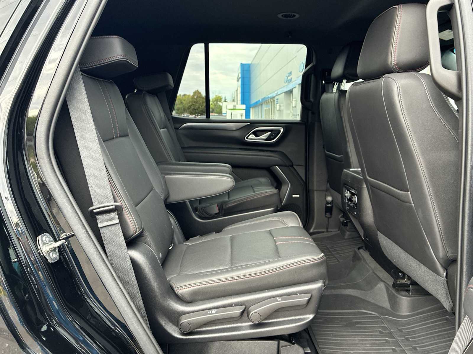 2021 Chevrolet Tahoe RST photo 24