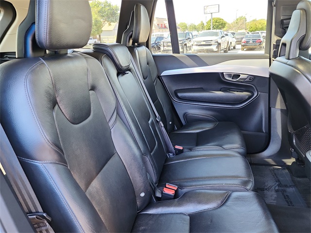 2017 Volvo XC90 T5 Momentum photo 15