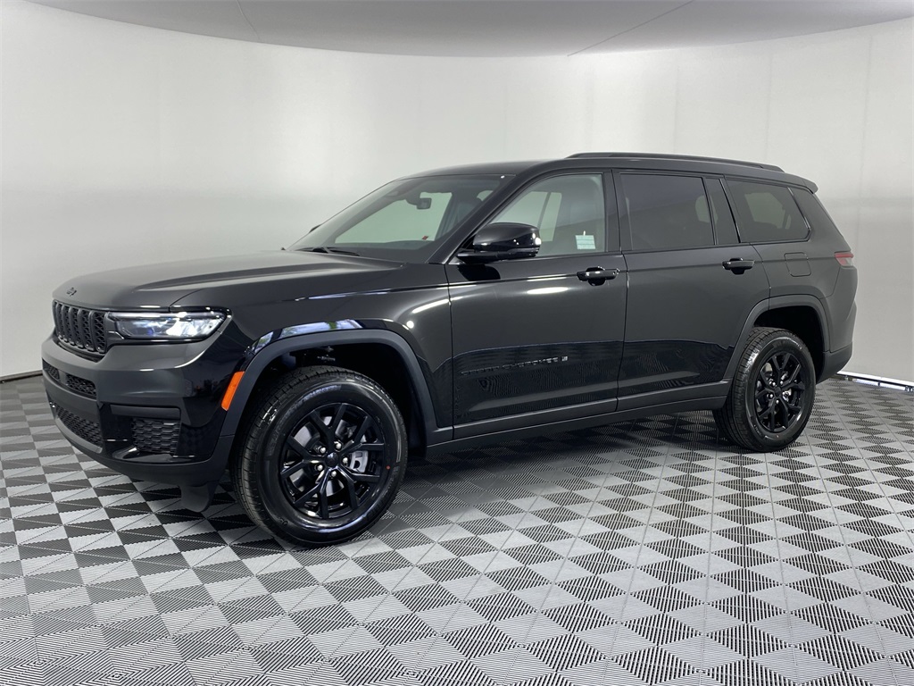 2025 Jeep Grand Cherokee Altitude X photo 3