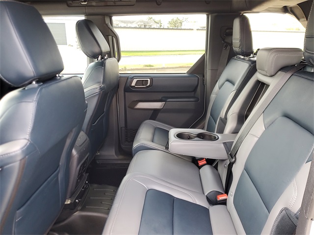 2023 Ford Bronco Outer Banks photo 8