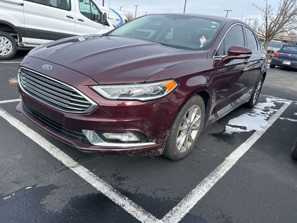 2017 Ford Fusion SE's photo