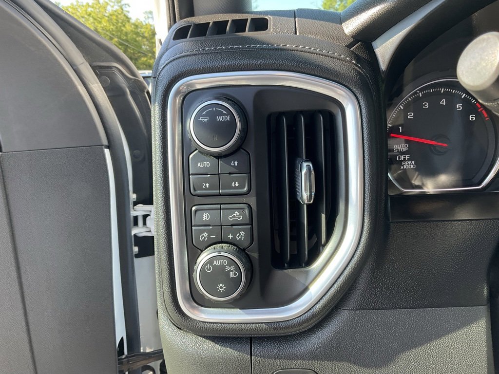 2020 Chevrolet Silverado 1500 RST photo 9