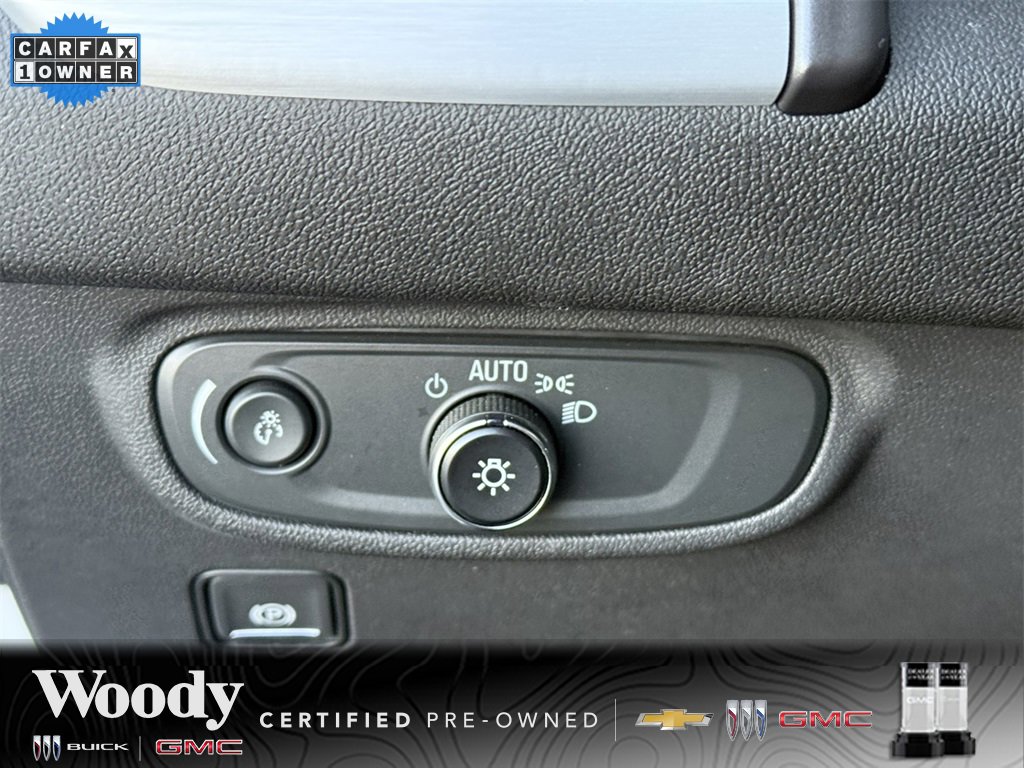 2023 GMC TERRAIN - Image 17