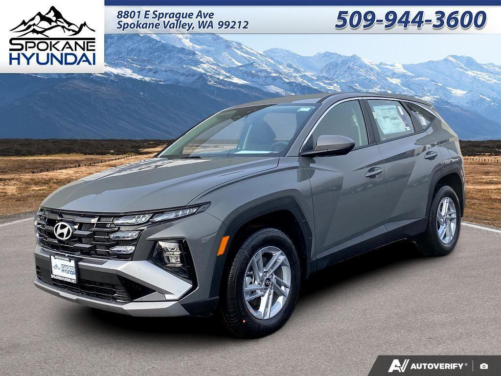 2026 Hyundai Tucson SE's photo