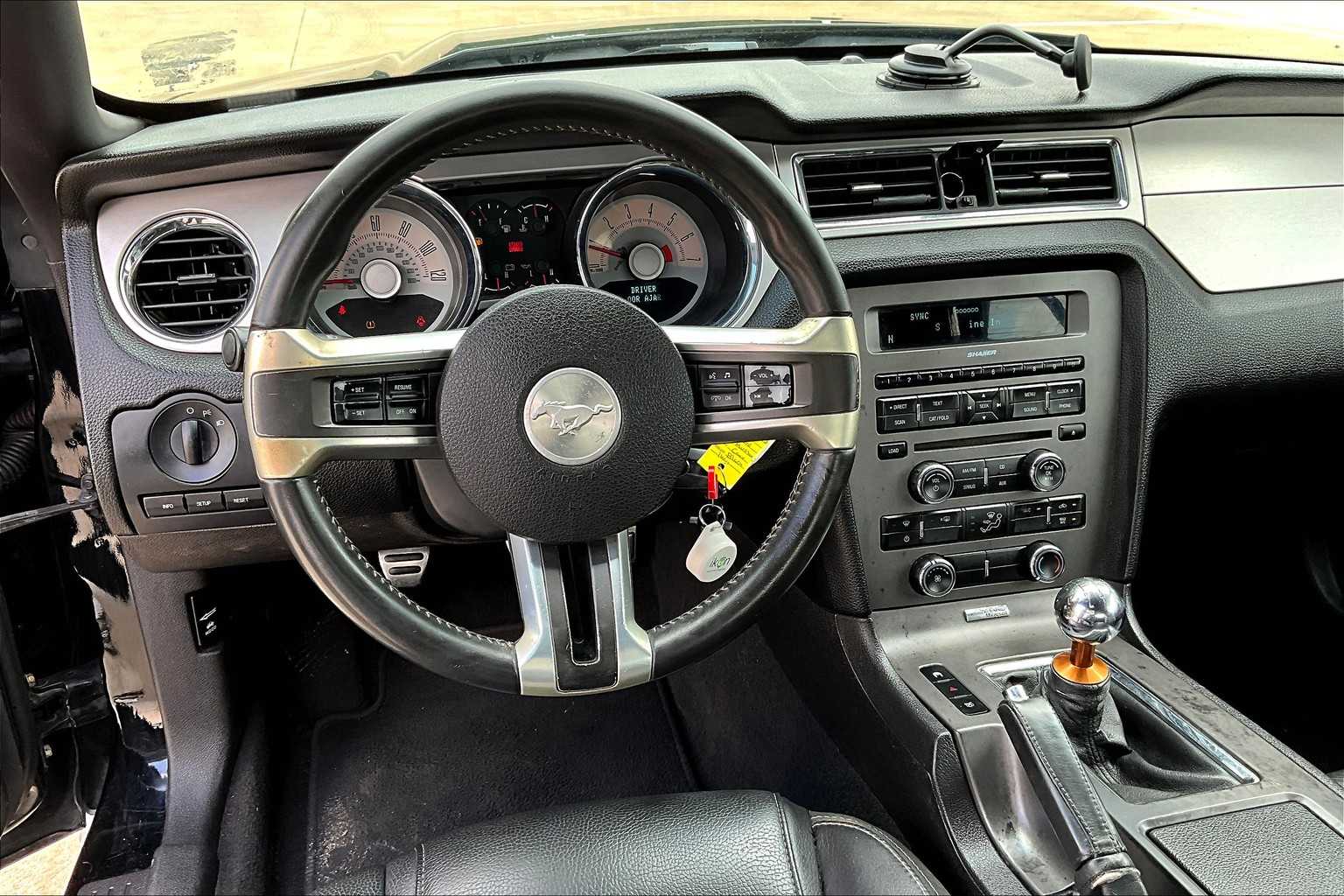 2010 Ford Mustang V6 Convertible photo 5