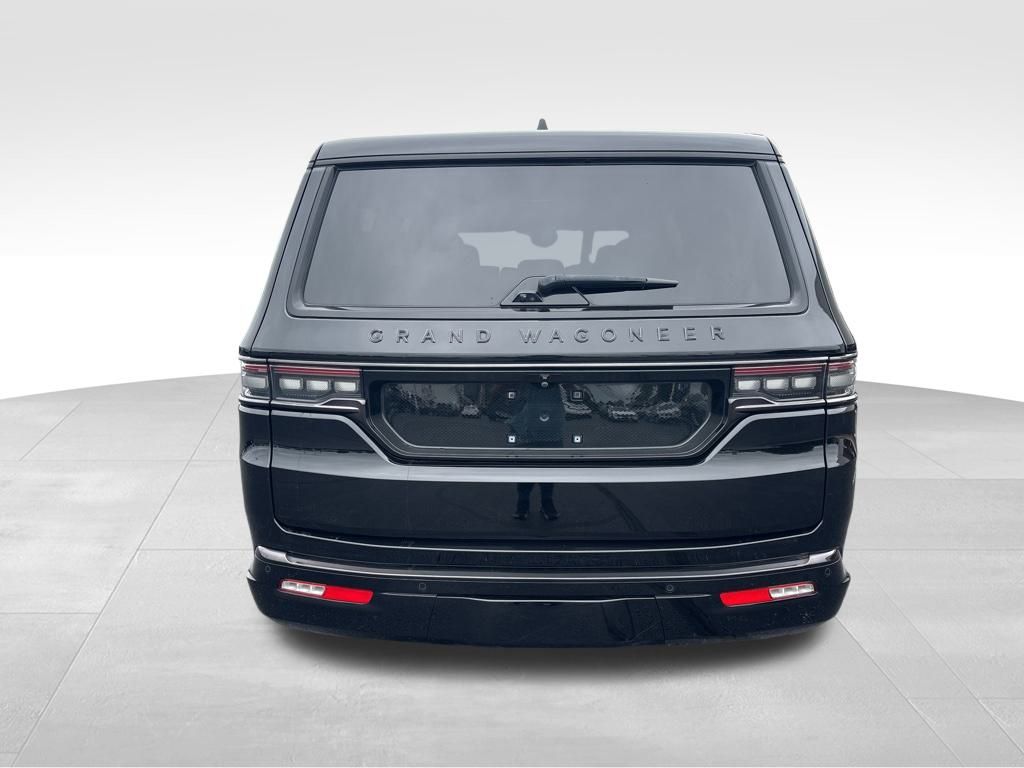 2024 Jeep Grand Wagoneer L III photo 3