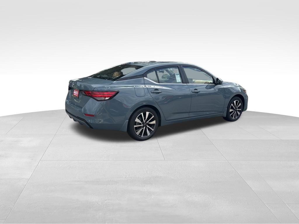 2025 Nissan Sentra SV photo 4