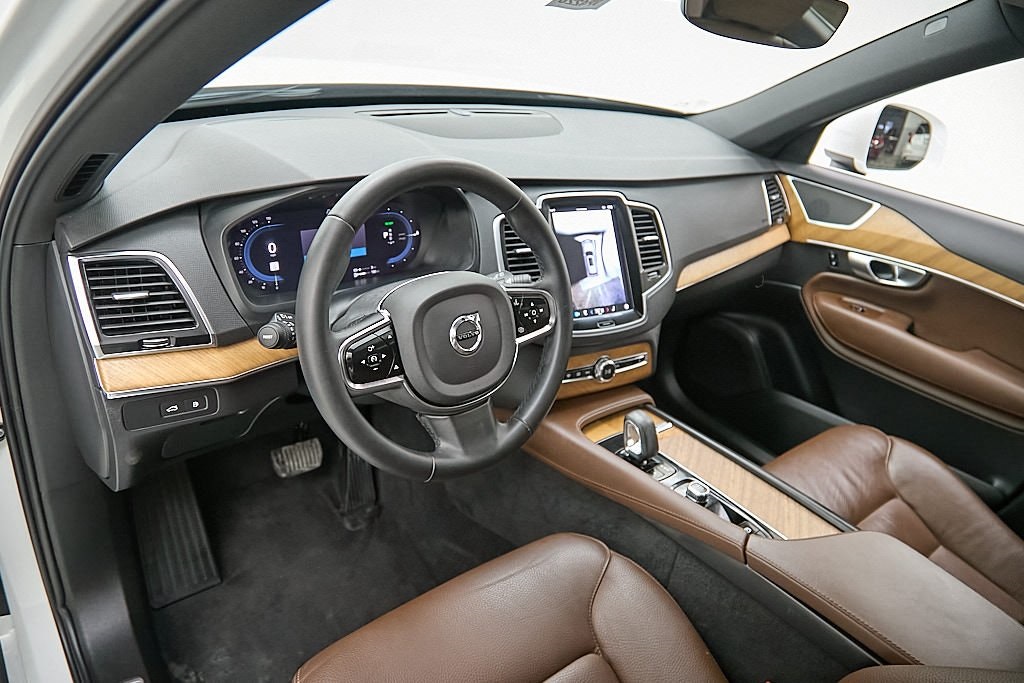2024 VOLVO XC90 - Image 12