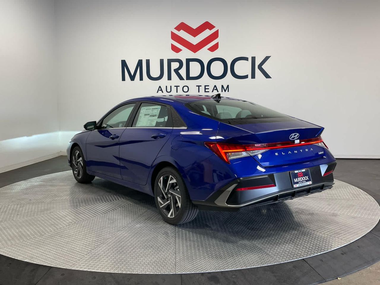 2025 Hyundai Elantra Limited photo 4