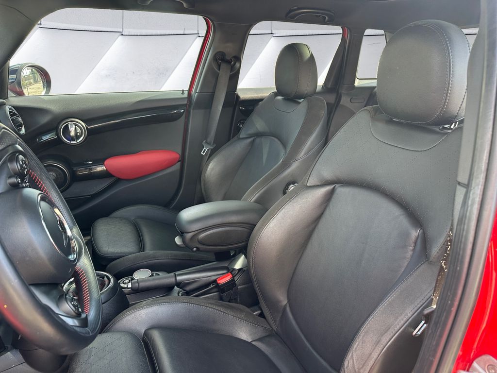 2019 Mini Cooper 4 Door Hardtop Signature photo 8