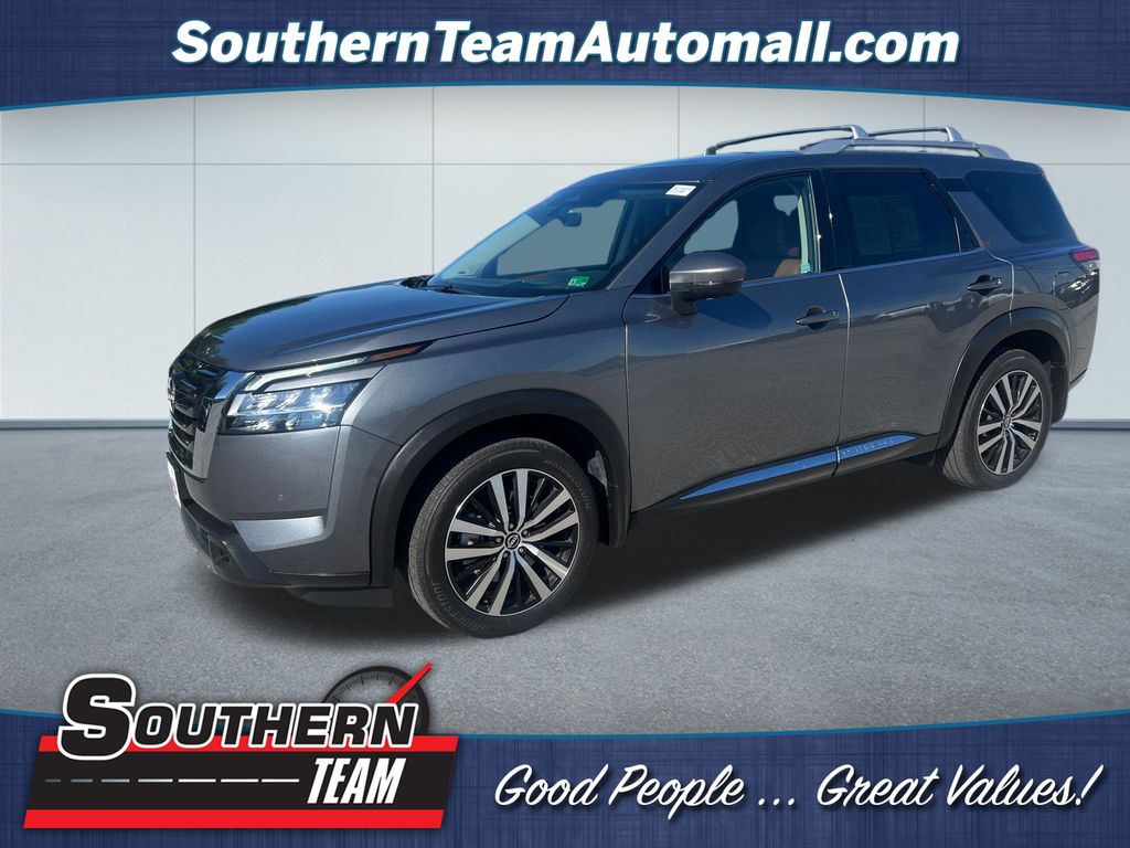 2024 Nissan Pathfinder Platinum