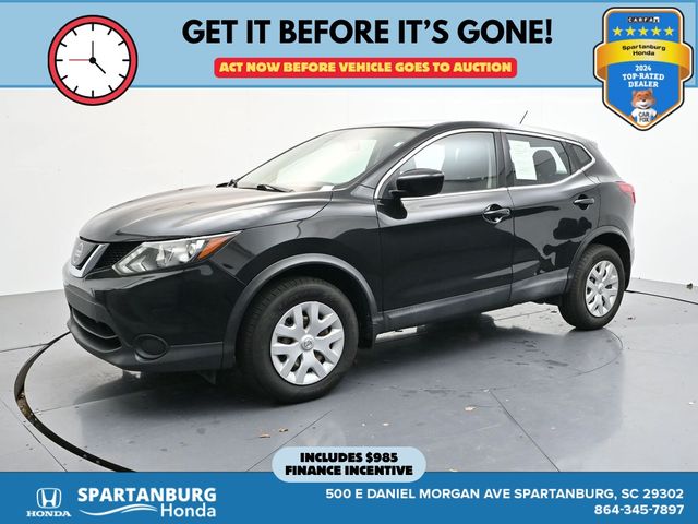 2019 Nissan Rogue Sport S's photo