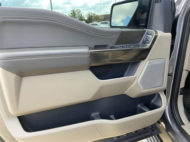 2024 Ford F-150 Platinum photo 11