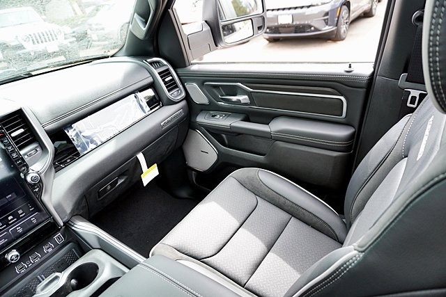 New 2026 Bright White Clear-Coat Exterior Paint RAM Laramie image 29