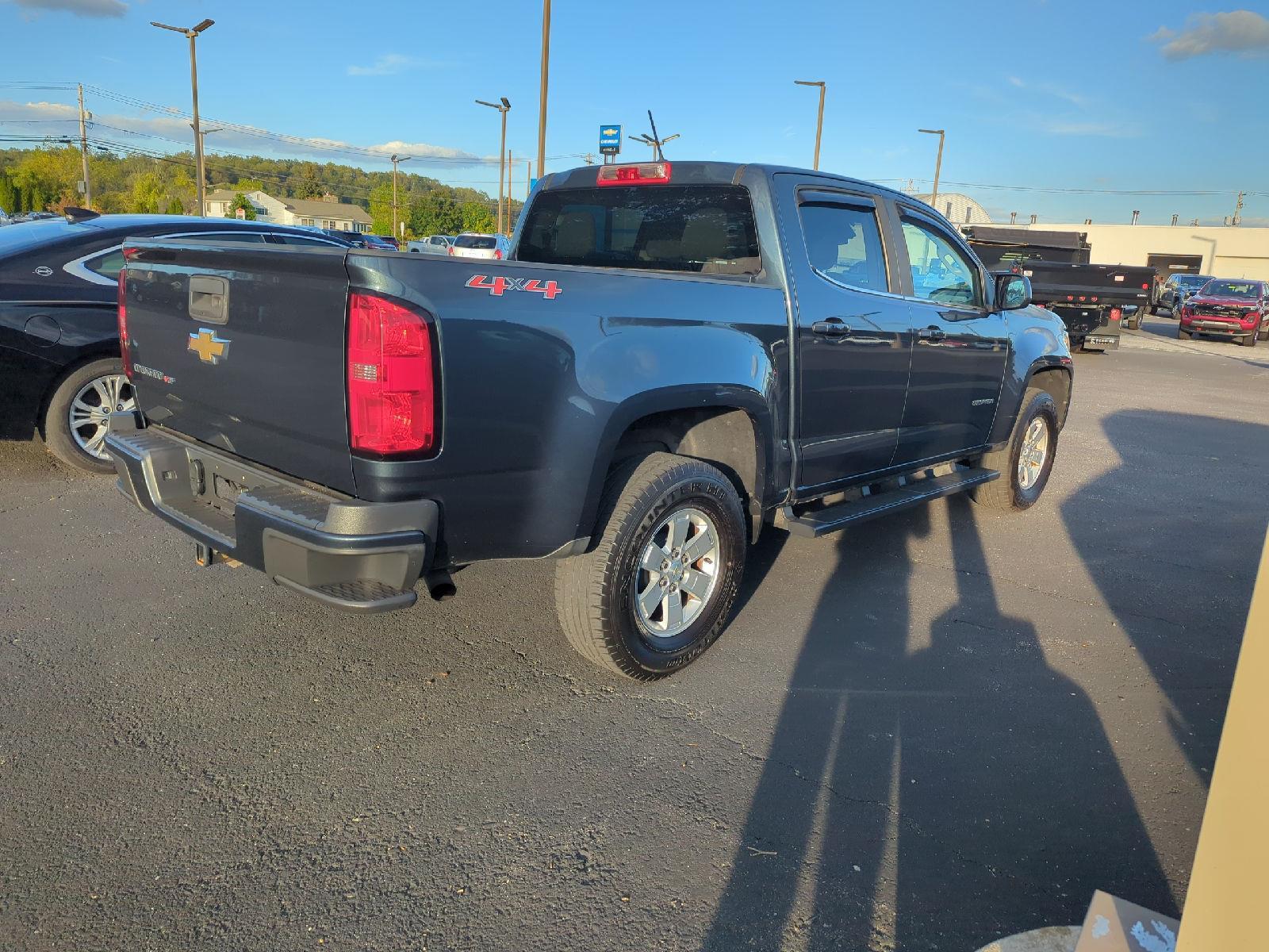 2019 Chevrolet Colorado Work Truck photo 3