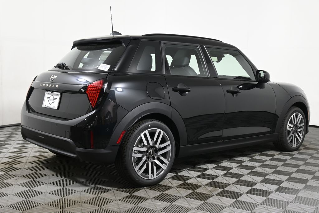 2026 Mini Cooper 4 Door Hardtop Signature photo 7
