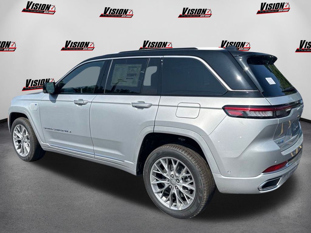 2023 Jeep Grand Cherokee 4xe photo 3