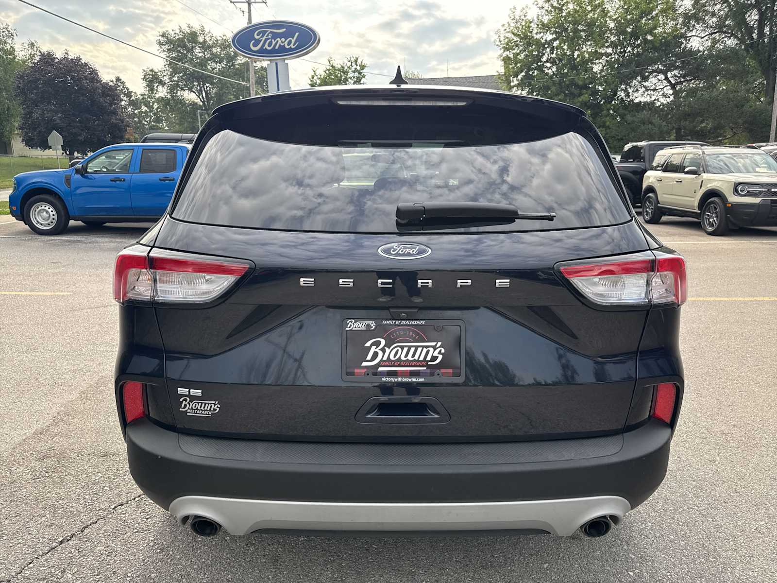 2021 Ford Escape SE photo 3