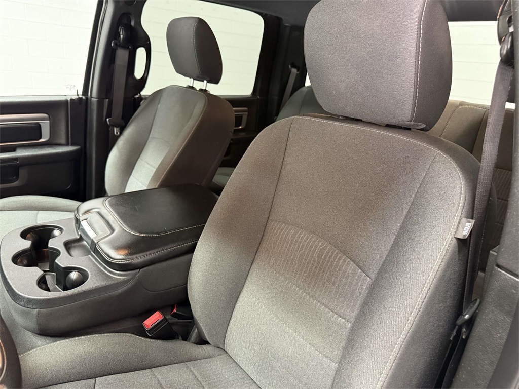 2024 Ram 1500 Classic Warlock photo 7