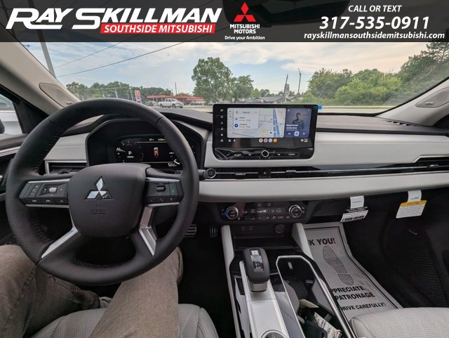 2025 Mitsubishi Outlander SEL photo 23