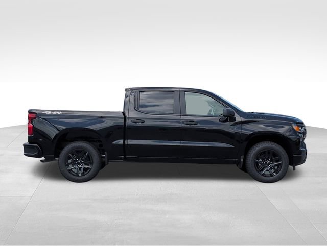 2025 Chevrolet Silverado 1500 Custom photo 2