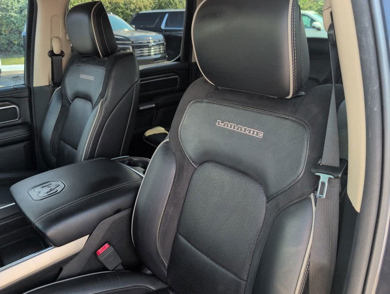 2019 Ram 1500 Laramie photo 12