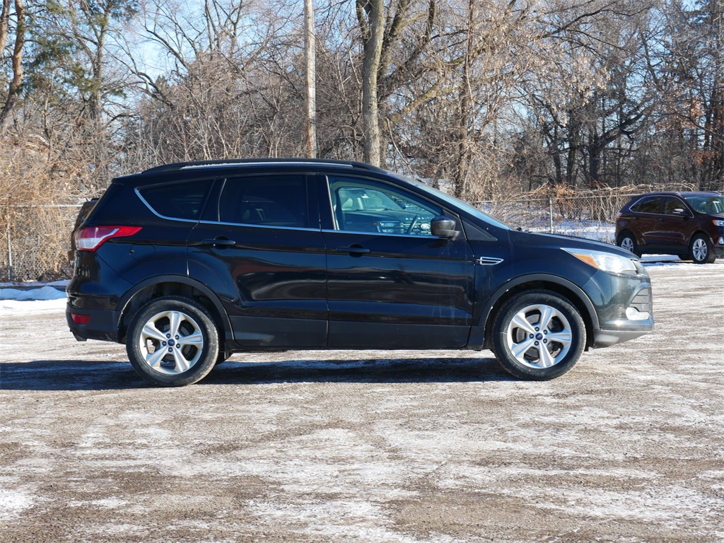 Used 2014 Ford Escape SE with VIN 1FMCU9G91EUC17952 for sale in White Bear Lake, Minnesota