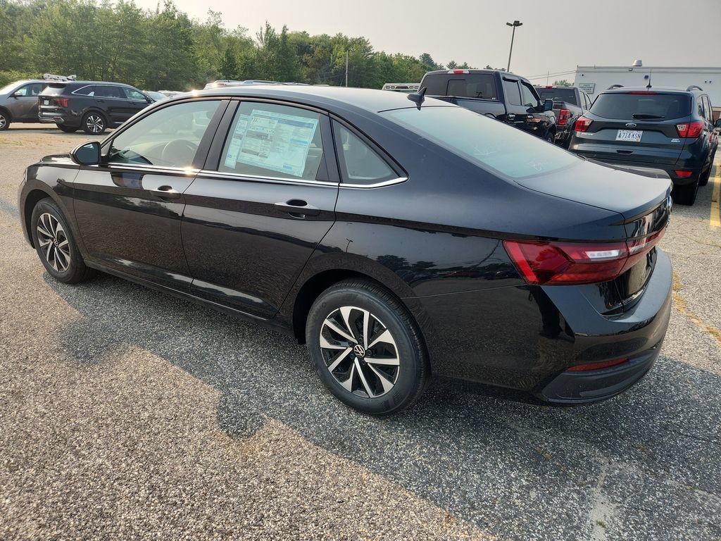 2025 Volkswagen Jetta 1.5T S photo 3