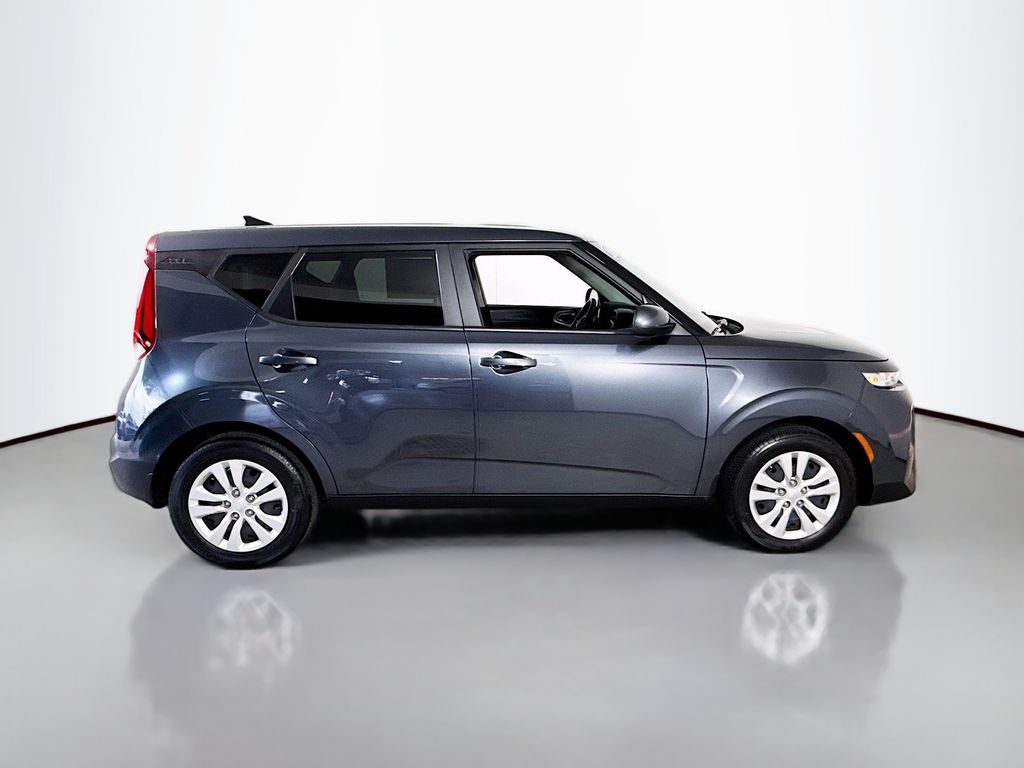 2021 Kia Soul LX photo 10