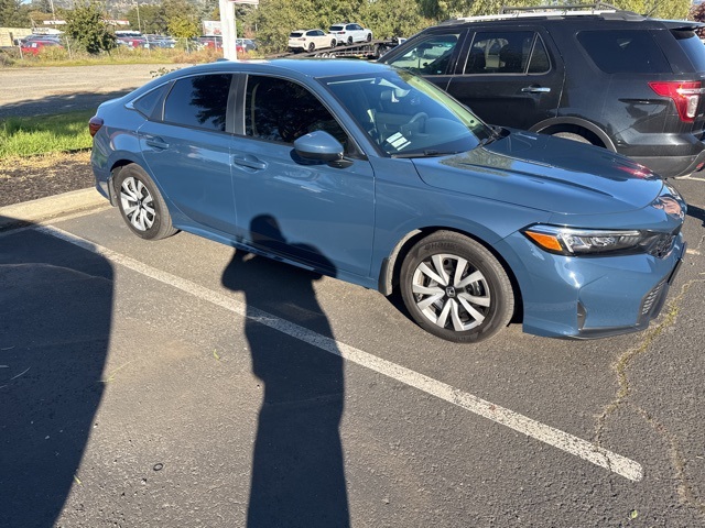 2025 Honda Civic LX's photo