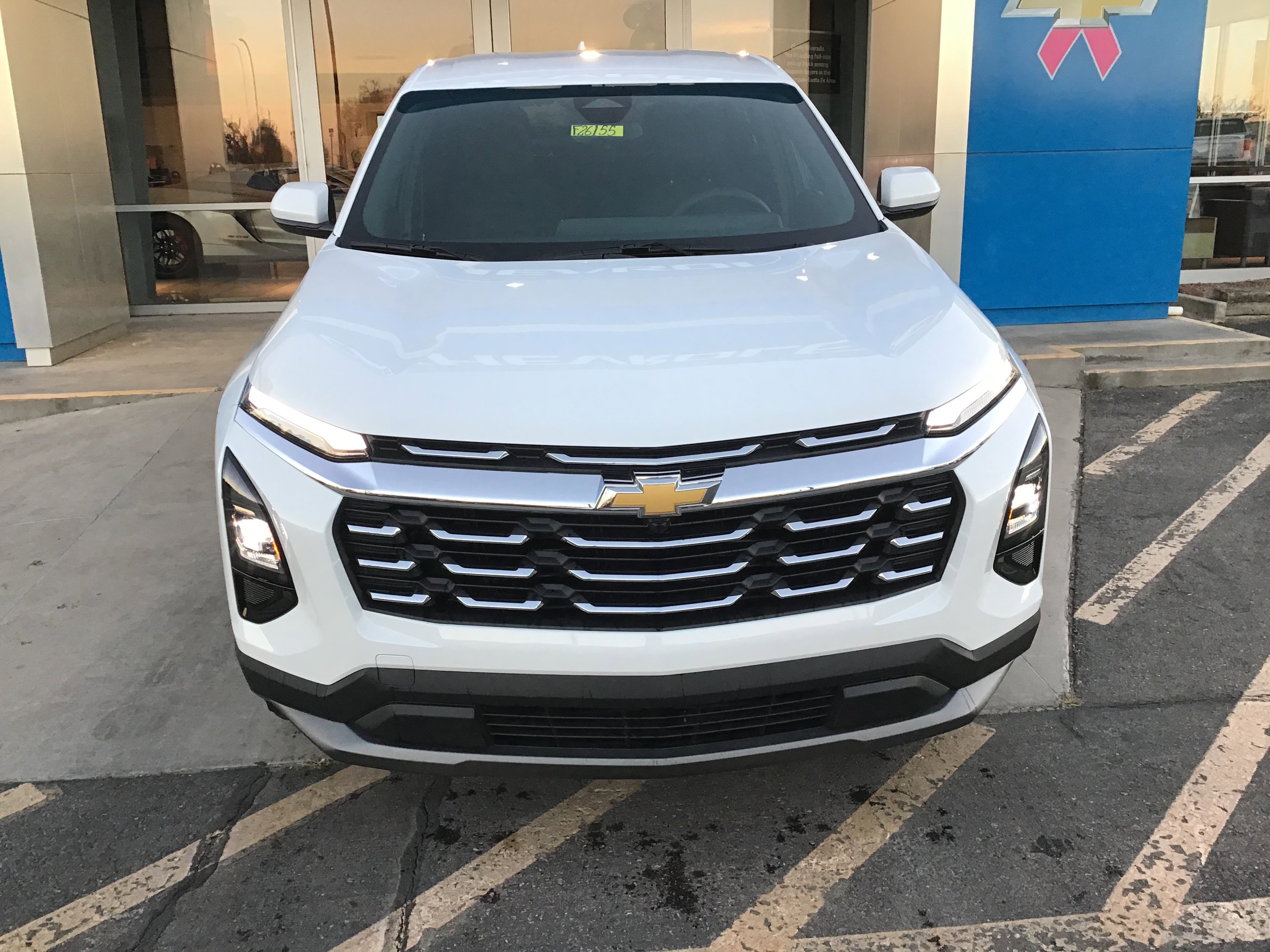 2026 Chevrolet Equinox LT photo 2
