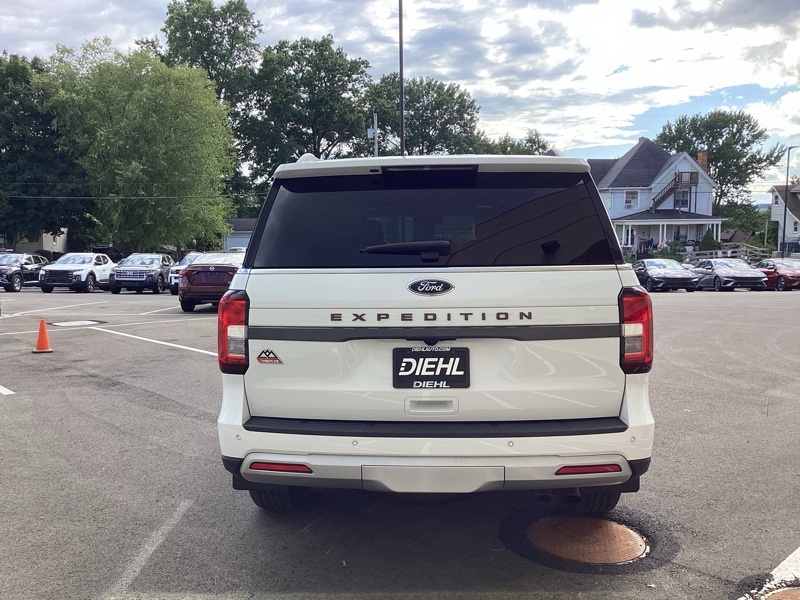 2023 Ford Expedition Timberline photo 4