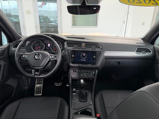 2020 Volkswagen Tiguan SE R-Line Black photo 16