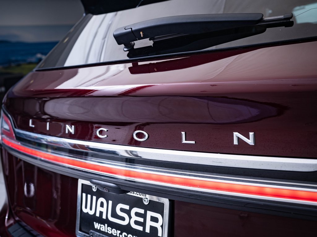2022 Lincoln Nautilus Black Label photo 8