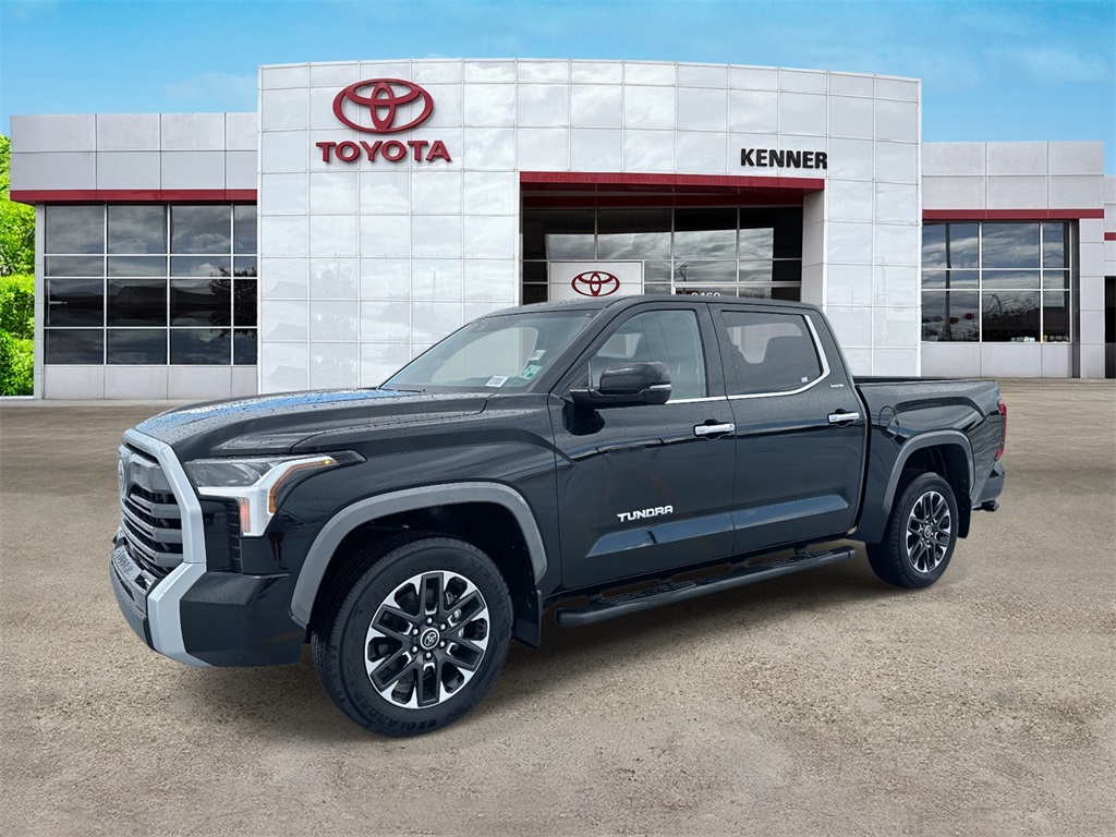 2024 Toyota Tundra Limited CrewMax photo 3