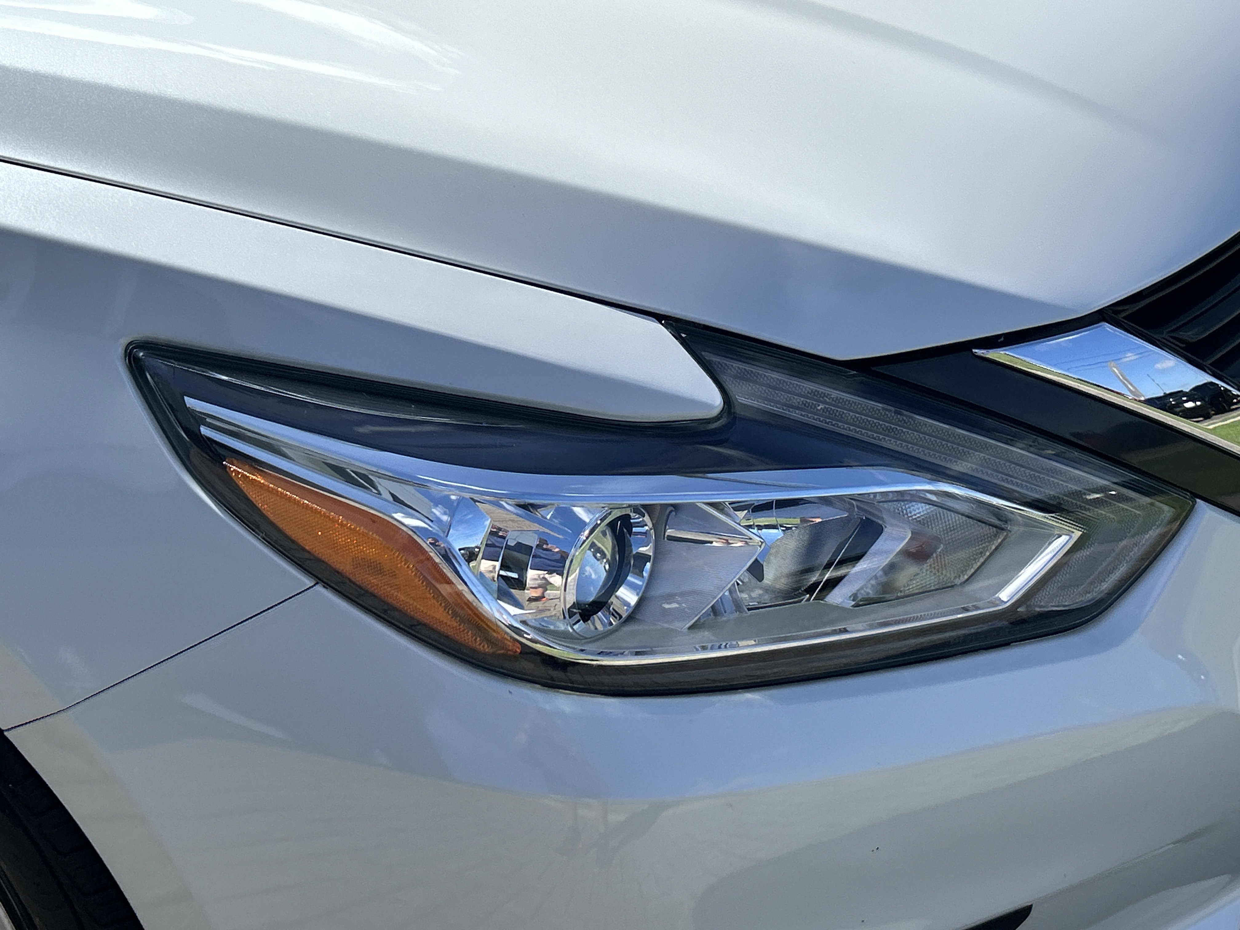 2016 Nissan Altima 2.5 S photo 2