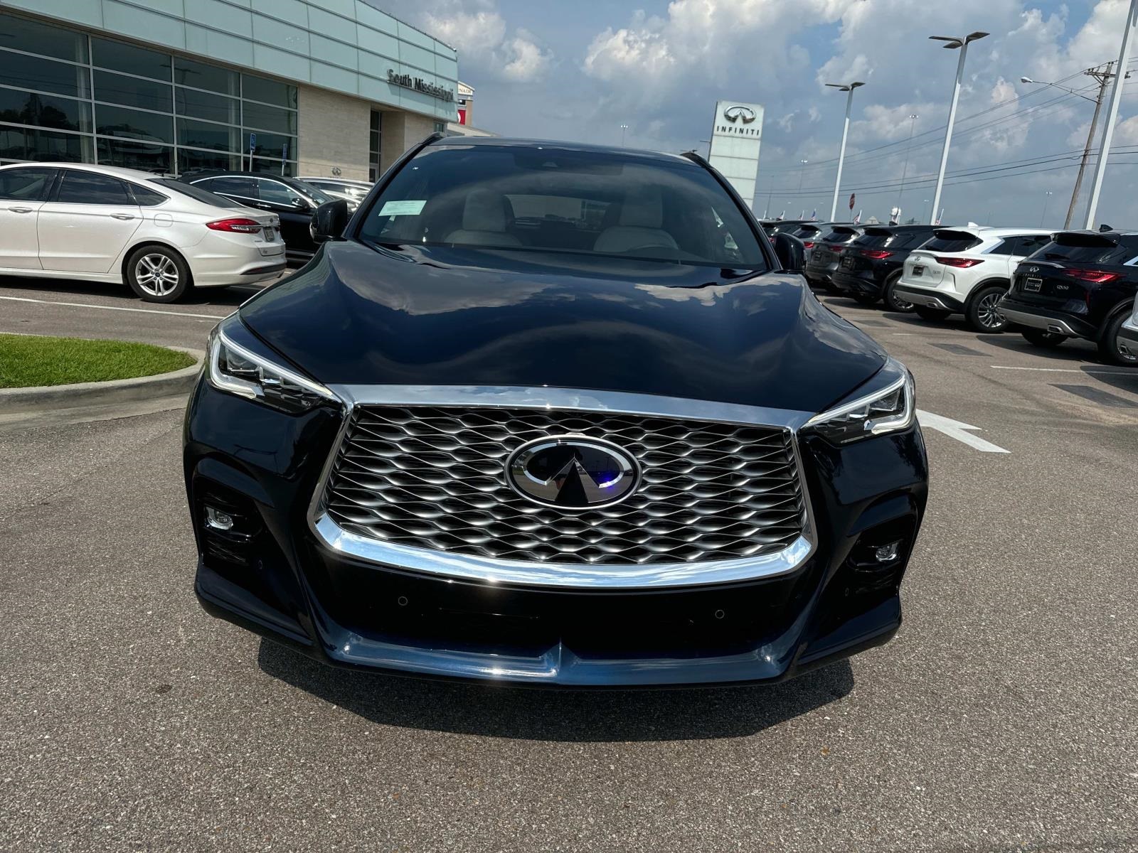 New 2025 INFINITI QX55 ESSENTIAL AWD CROSSOVER in D