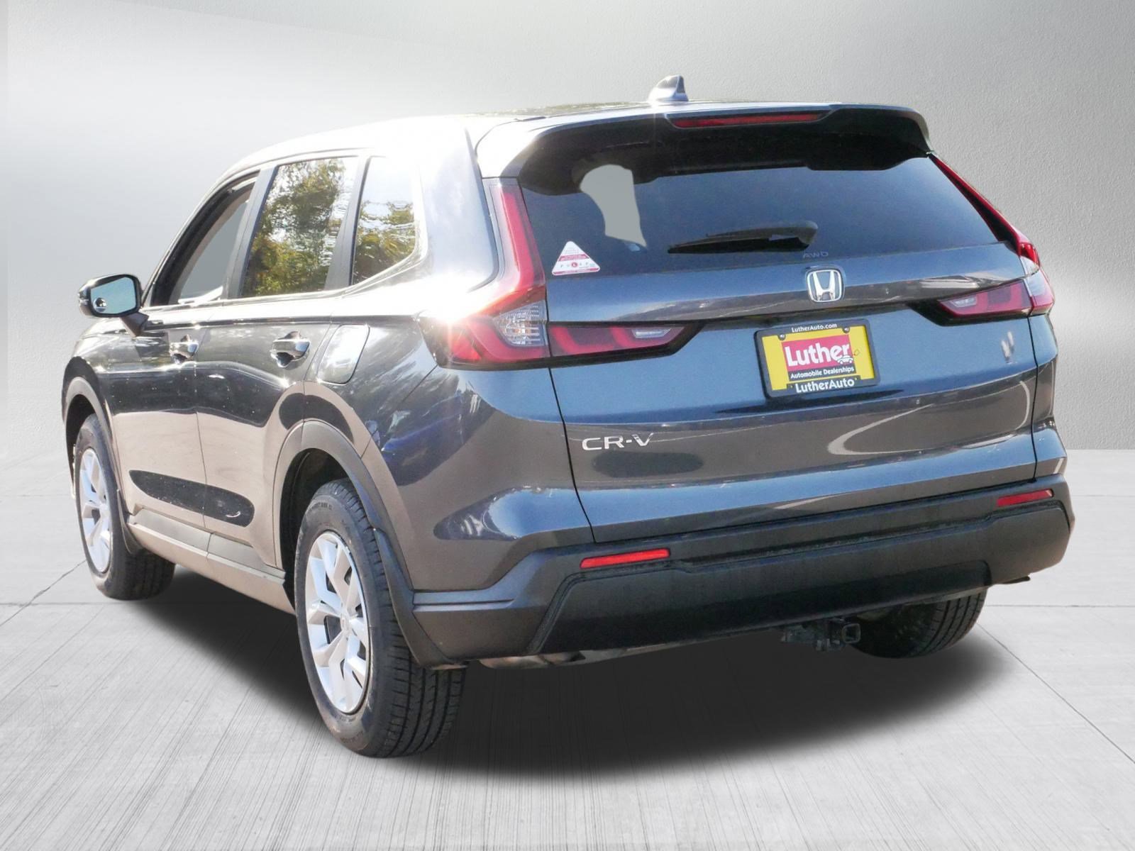 2025 Honda CR-V LX photo 5
